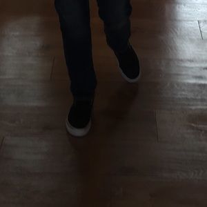 Meet your Posher, Pierce